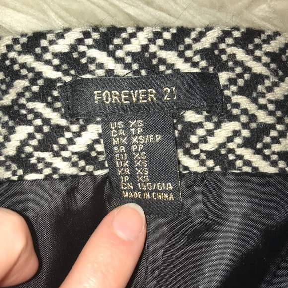 💕Forever 21 | Black Chevron Wool-Blend Skirt - Picture 5 of 5